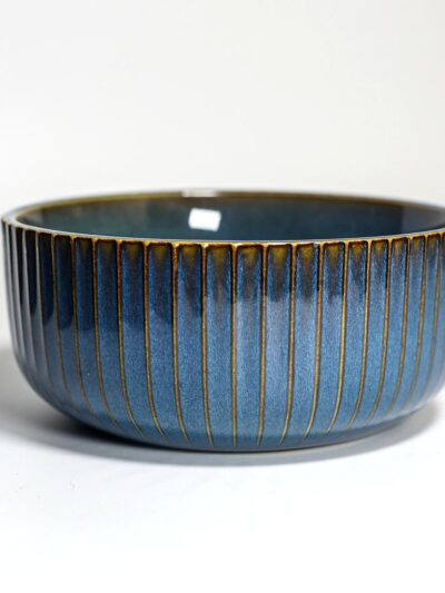 Bol en céramique bleu profond – Rayures verticales